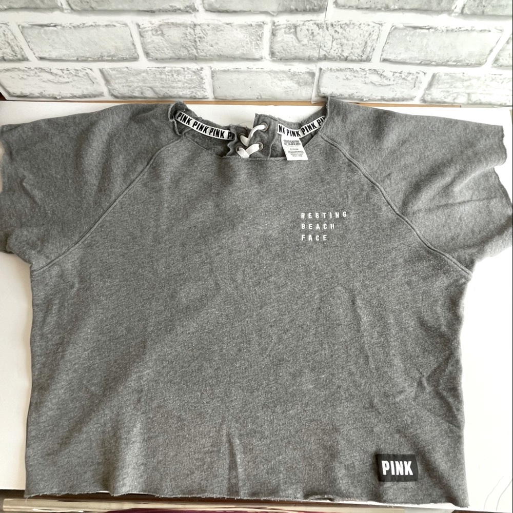 Resting Beach Face Crop Top